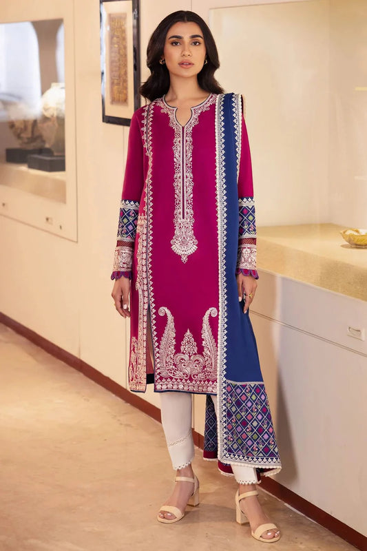 Suitlo's unstitched outfit, showcasing fine Pakistani craftsmanship with detailed embroidery and a royal touch. The Degital Printed dupatta with floral prints blends tradition and modern style kapde. Shop online for this timeless and graceful ensemble, perfect for Eid.